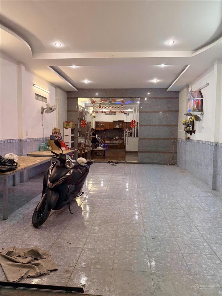 Bán nhà 2 tầng mặt tiền đường tân chánh hiệp ngang gần 6m100m2 chỉ 6.5 tỷ quận 12 còn tl