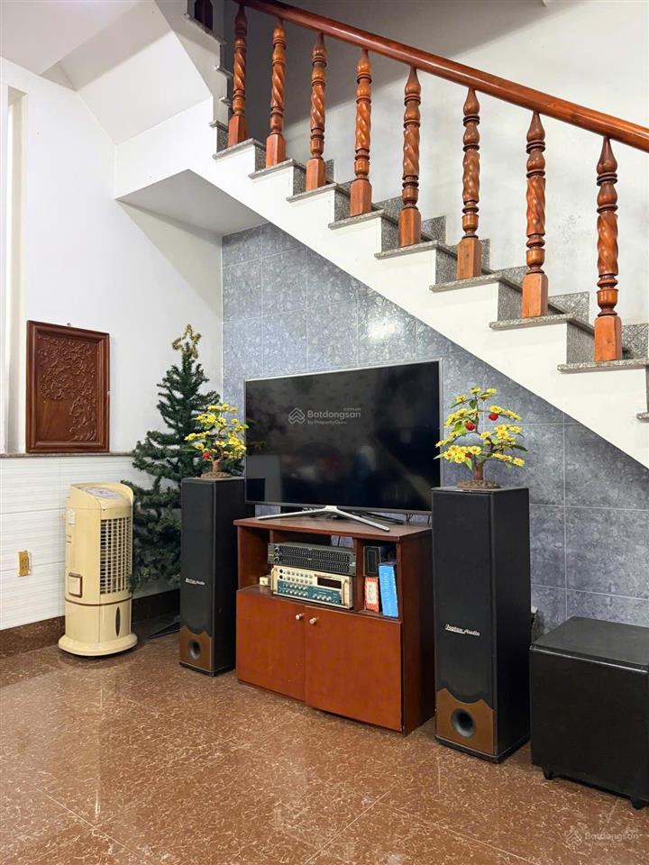 Bán nhà 2 tầng mặt tiền tân chánh hiệp ngang 5.5100m2 công nhận shr chỉ 6.5 tỷ tl
