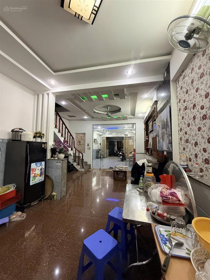 Bán nhà 2 tầng mặt tiền tân chánh hiệp ngang 5.5100m2 công nhận shr chỉ 6.5 tỷ tl