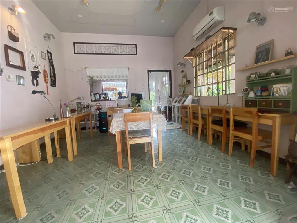 Bán nhà mt lê lợi kinh doanh sầm uất nở hậu 10m tài lộc  hơn 200m2 thị trấn hóc môn chỉ 9,8 tỷ tl
