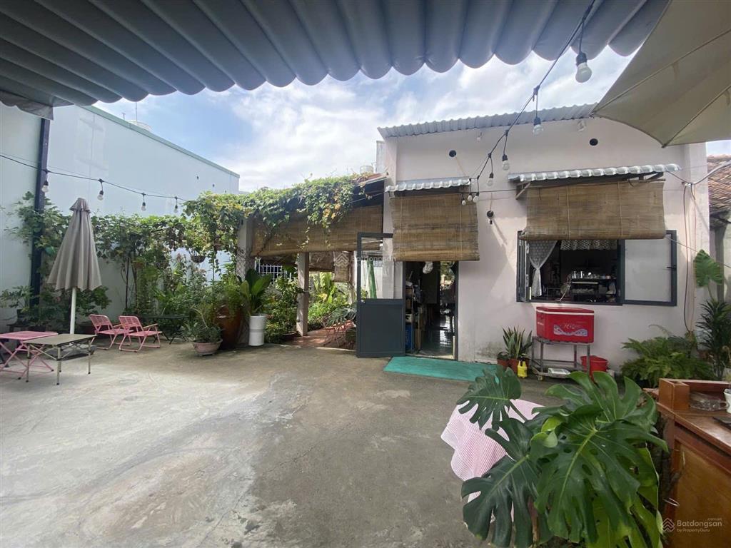 Bán nhà mt lê lợi kinh doanh sầm uất nở hậu 10m tài lộc  hơn 200m2 thị trấn hóc môn chỉ 9,8 tỷ tl
