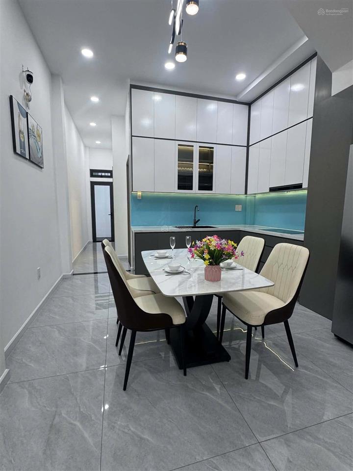 Bán nhà mới 2 tầng hẻm xe hơi sát mặt tiền đường xuân thới thượng 17 bà điểm hóc môn chỉ 4,x tỷ