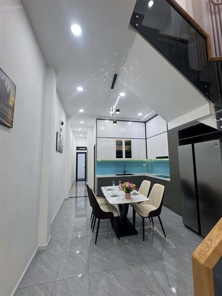 Bán nhà mới 2 tầng hẻm xe hơi sát mặt tiền đường xuân thới thượng 17 bà điểm hóc môn chỉ 4,x tỷ