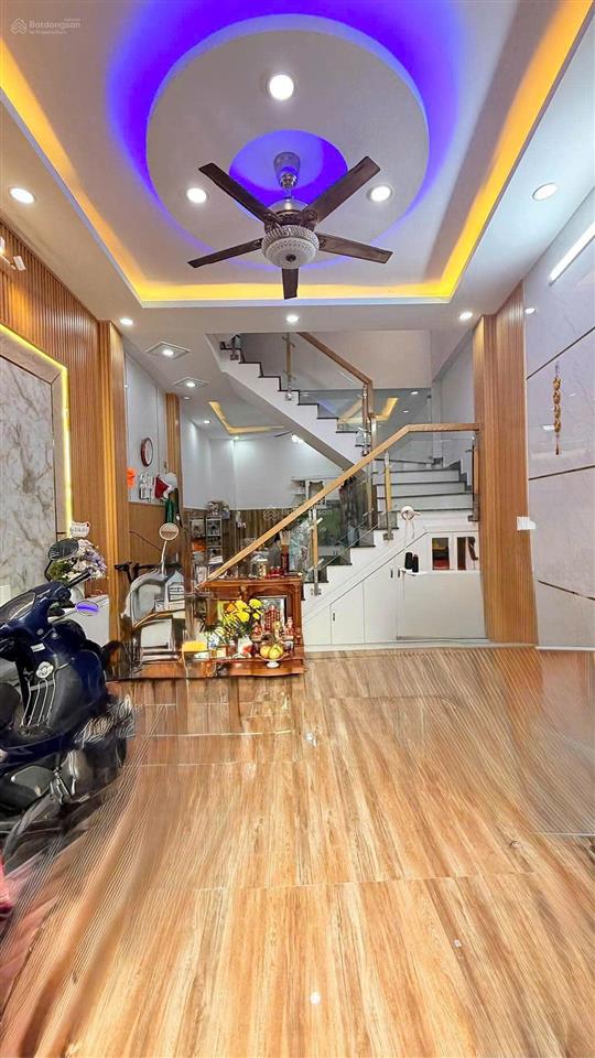 Bán nhà 3 tầng hẻm xe btct nhà mới ở ngay huỳnh thị hai tân chánh hiệp quận 12 chỉ nhỉnh 4 tỷ