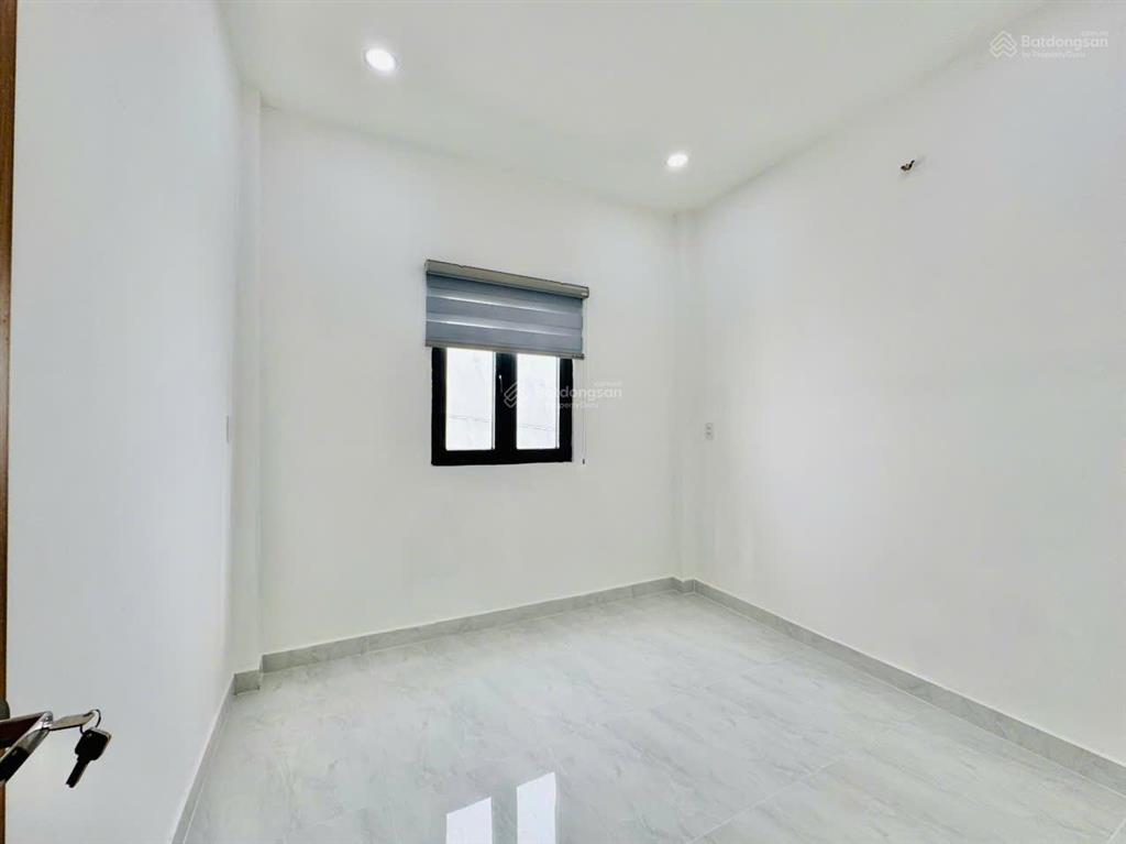 Bán nhà mới 2 tầng sổ riêng khu dân cư hiệp thành 17 quận 12 chỉ 2,x tỷ còn bớt