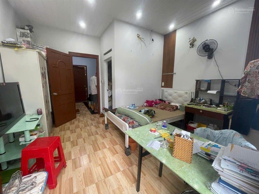 6,9 tỷ  hxh  3,8x14 (52m2)  4 tầng  hoàng hoa thám p7