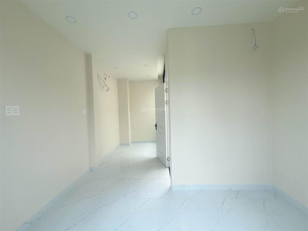 Bán nr 4pn 4wc giá cực chất 9,5 tỷ tại quốc lộ 13, 50m2