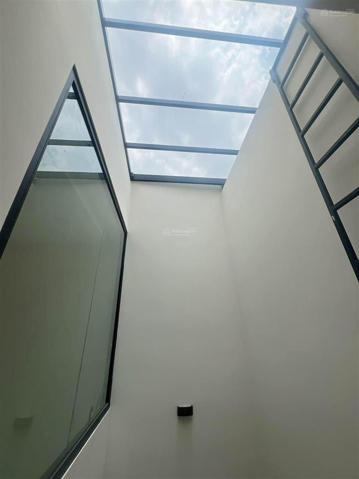 Bán nr 4pn 4wc giá cực chất 9,5 tỷ tại quốc lộ 13, 50m2