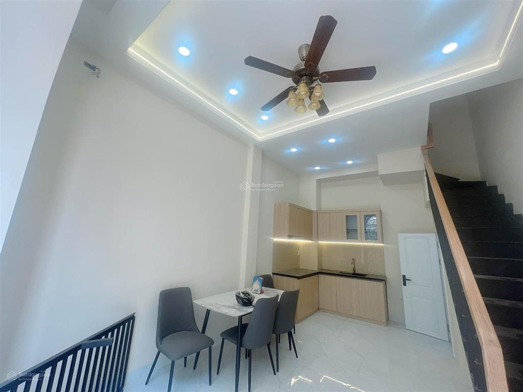 Bán nr 4pn 4wc giá cực chất 9,5 tỷ tại quốc lộ 13, 50m2