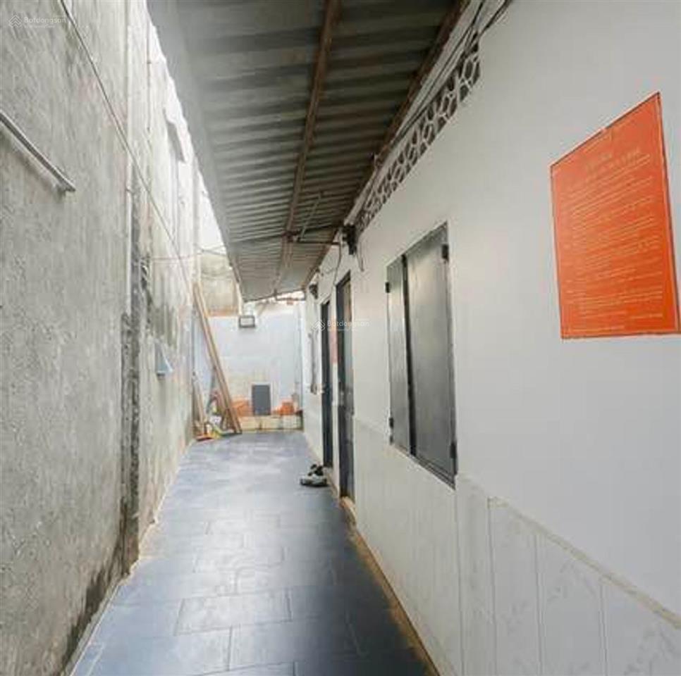 Bán nhà riêng 4pn, 4wc, 85m2 tại quốc lộ 13, giá tốt, 7,6 tỷ