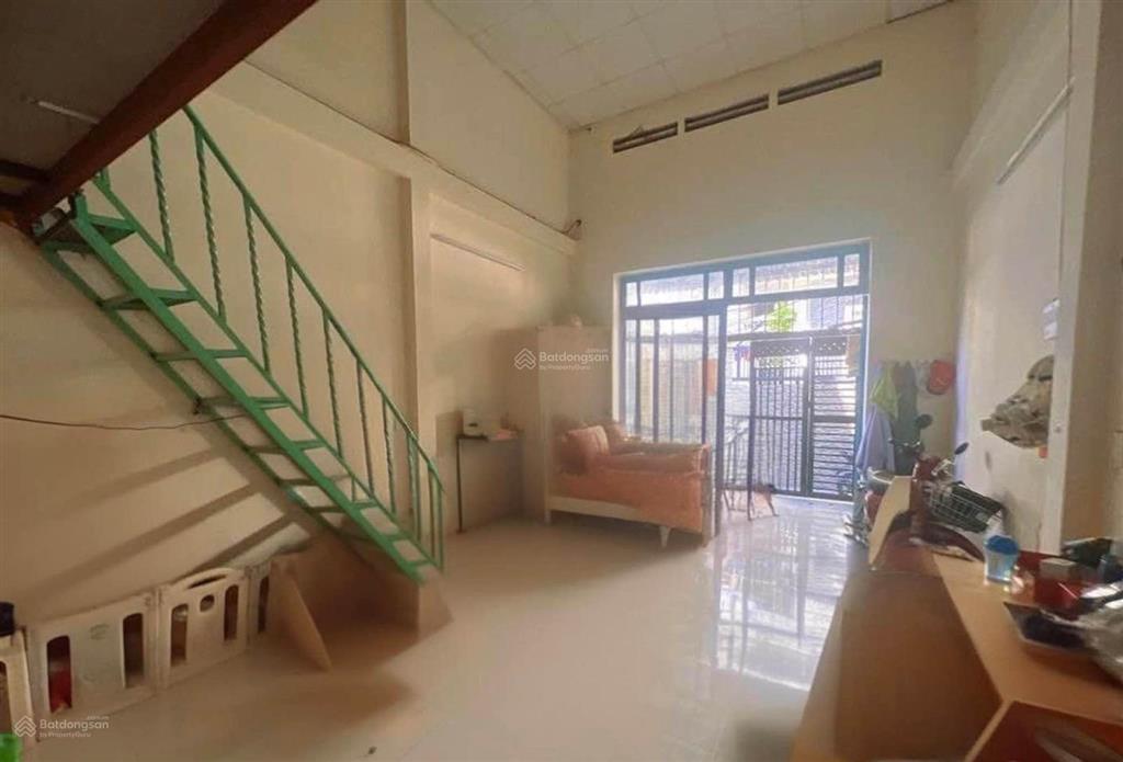 Nhà riêng tại đường số 8, 5,7 tỷ, 50m2 view đẹp hot!
