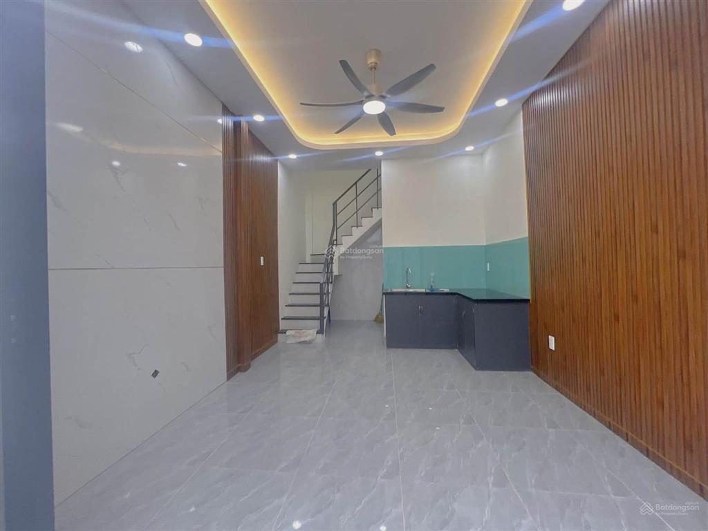 Bán nhà riêng tại đường số 10, 2,5 tỷ, 24m2, 1pn, 2wc