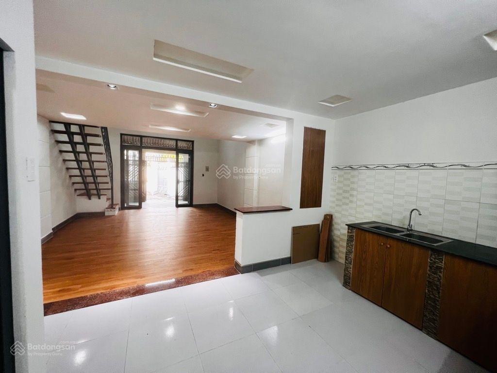 Bán nhà riêng tại đường số 4, trường thọ, 4,9 tỷ, 65m2 giá siêu hời