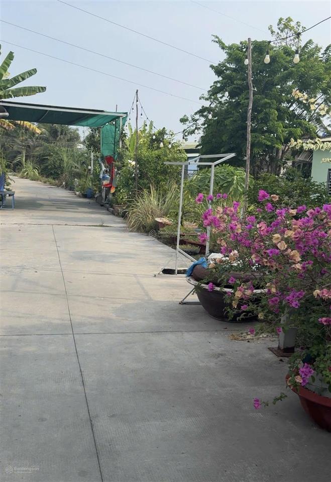 Cần bán lô đất 5 nhân 20 đường phan văn lại