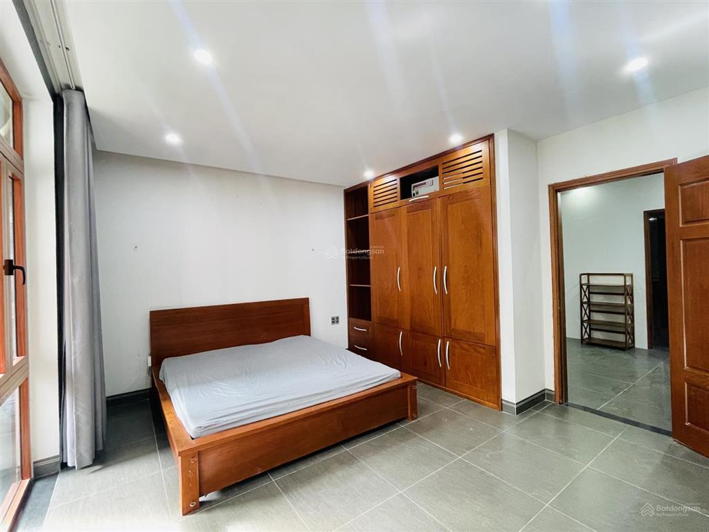 Căn hộ 60m tại trần quý kiên, vừa hoàn thiện, phòng sáng thoáng, đầy đủ nội thất.