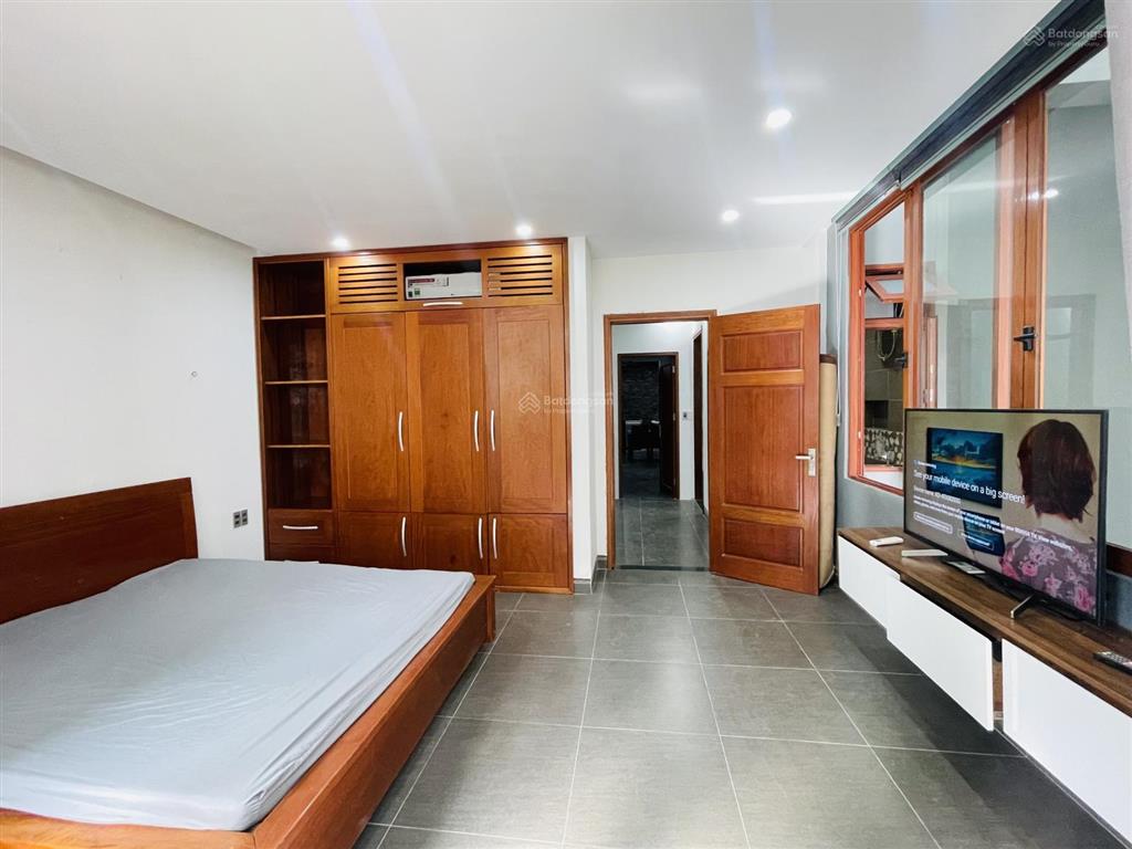 Căn hộ 60m tại trần quý kiên, vừa hoàn thiện, phòng sáng thoáng, đầy đủ nội thất.
