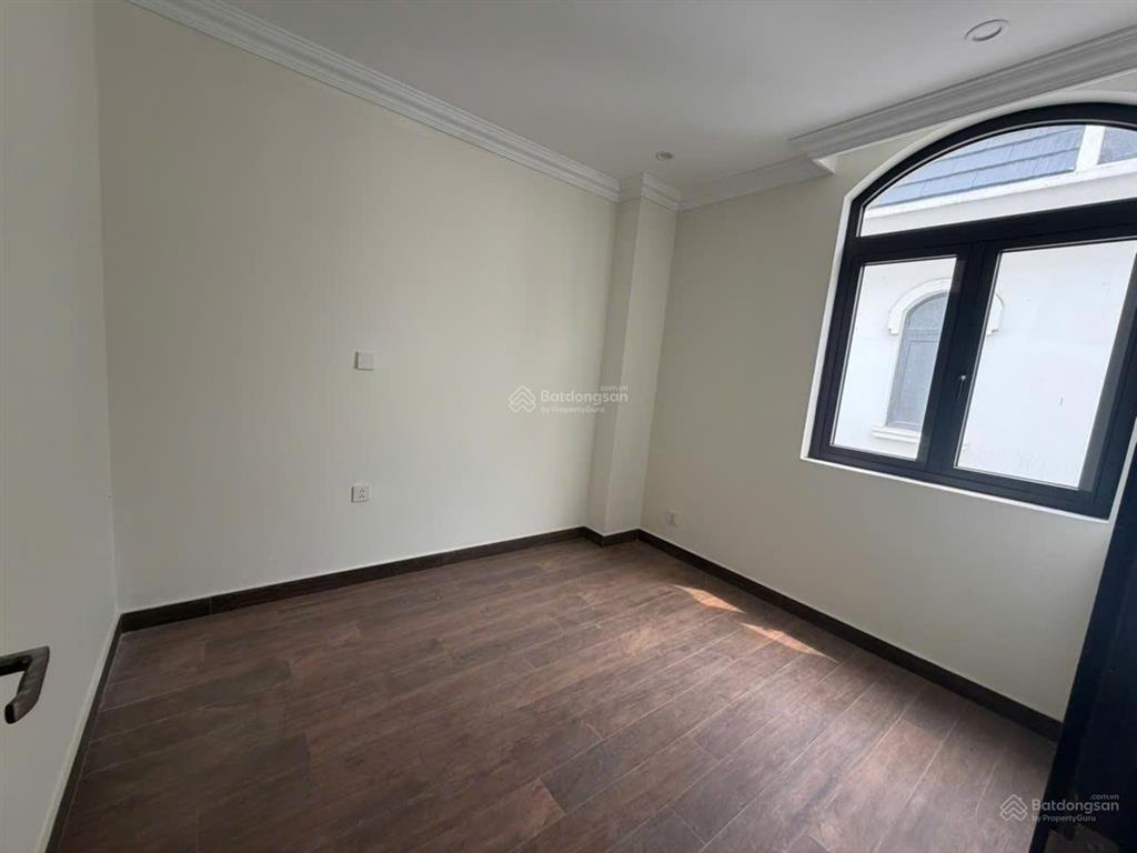 Bán liền kề xẻ khe vinhomes ocean park 2, 15 tỷ, 77m², view đẹp, giá tốt