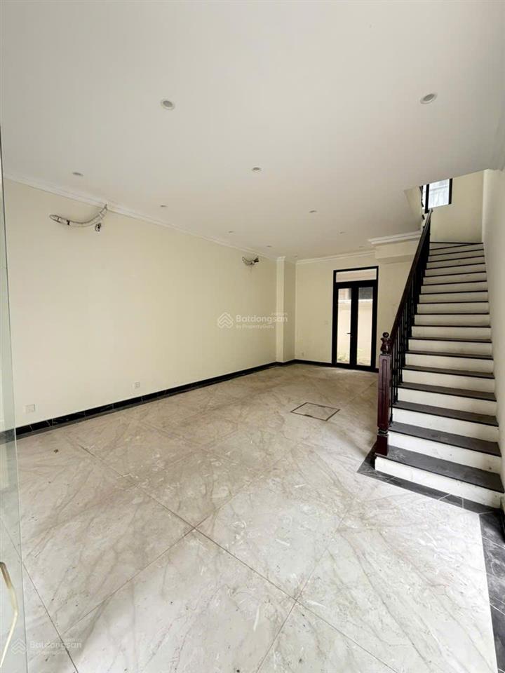 Bán liền kề xẻ khe vinhomes ocean park 2, 15 tỷ, 77m², view đẹp, giá tốt