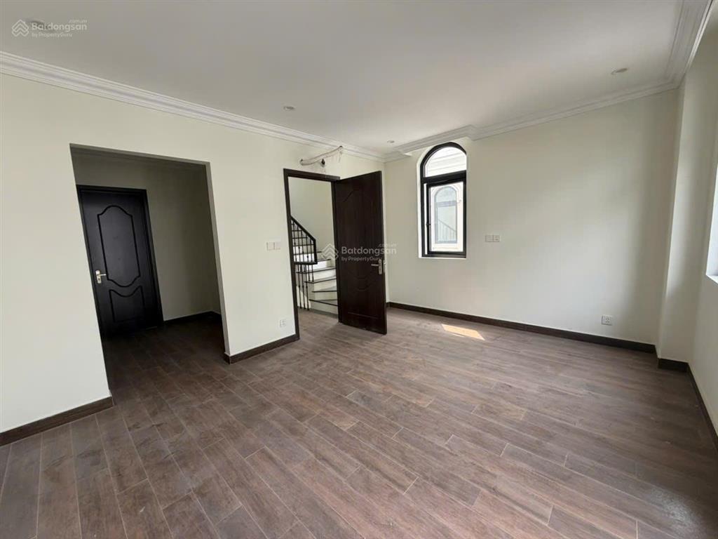Bán liền kề xẻ khe vinhomes ocean park 2, 15 tỷ, 77m², view đẹp, giá tốt