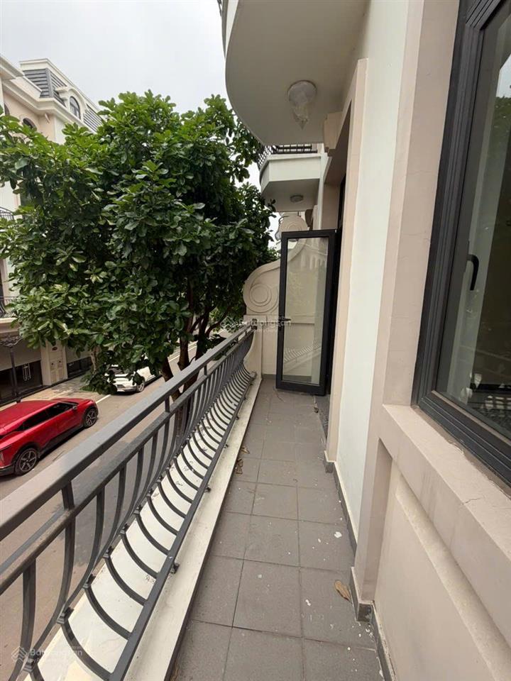 Bán liền kề xẻ khe vinhomes ocean park 2, 15 tỷ, 77m², view đẹp, giá tốt