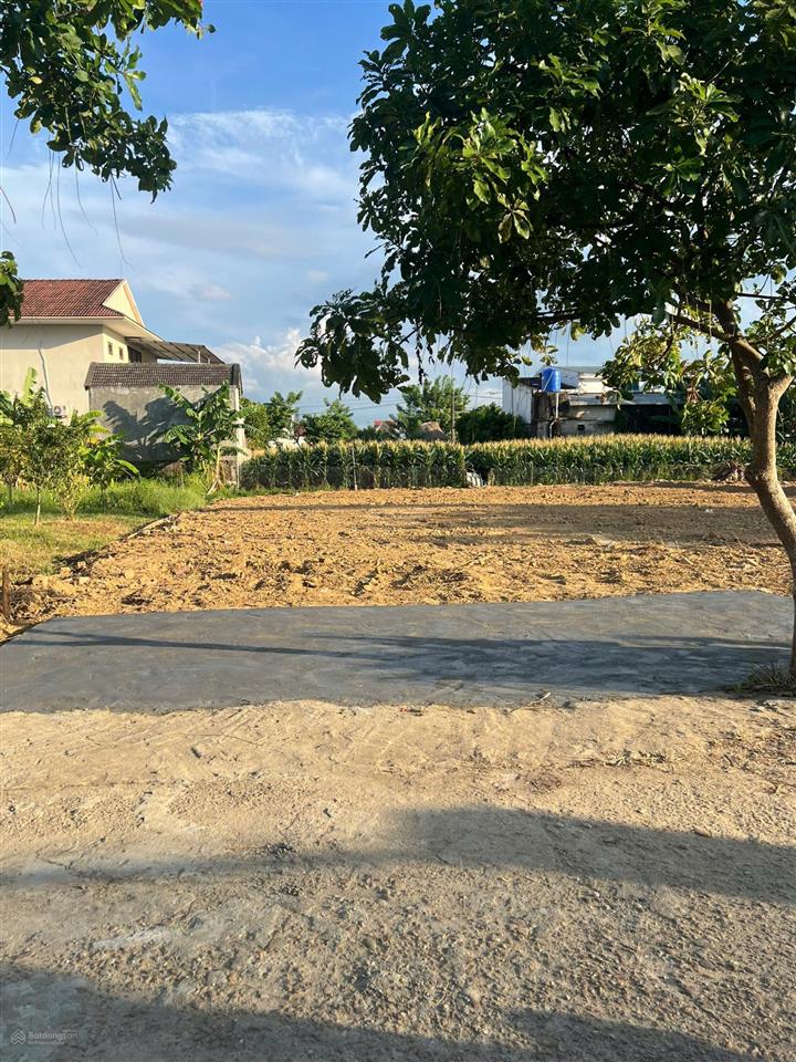 Sở hữu đất nằm ven hội an  đường bê tông 4m  giá chỉ 8xx triệu/lô