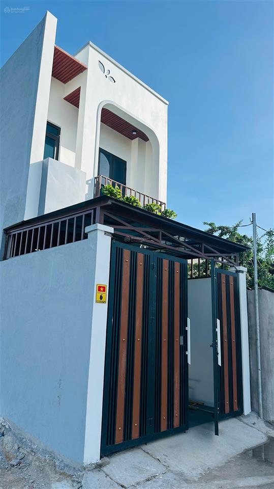 Bán nhà riêng tại phường vinh phú, hướng đông tứ trạch rộng 80 m2, nhà đầy đủ nội thất, giá 3 tỷ