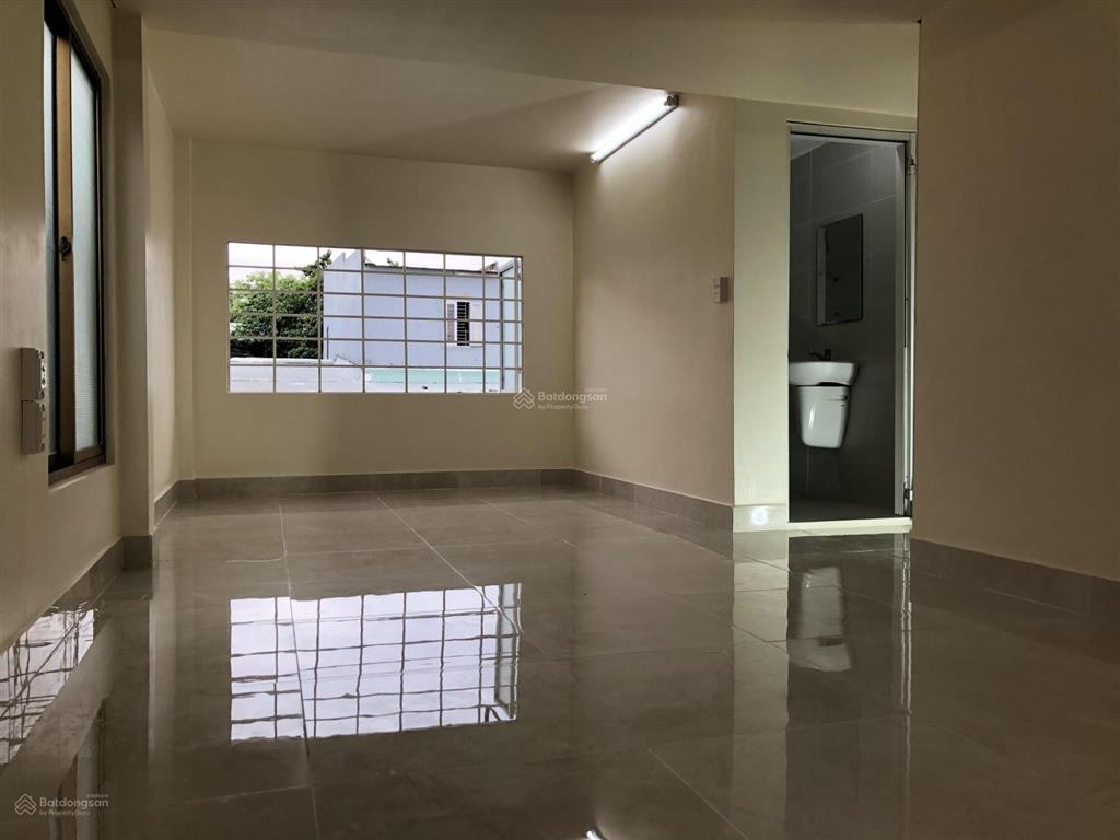 Bán nhà chính chủ dt 154,3m2 cách bv đồng nai 300m