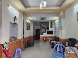 Cho thuê nhà ngay phan xích long, các phòng đều có ban công ưu tiên ở và văn phòng