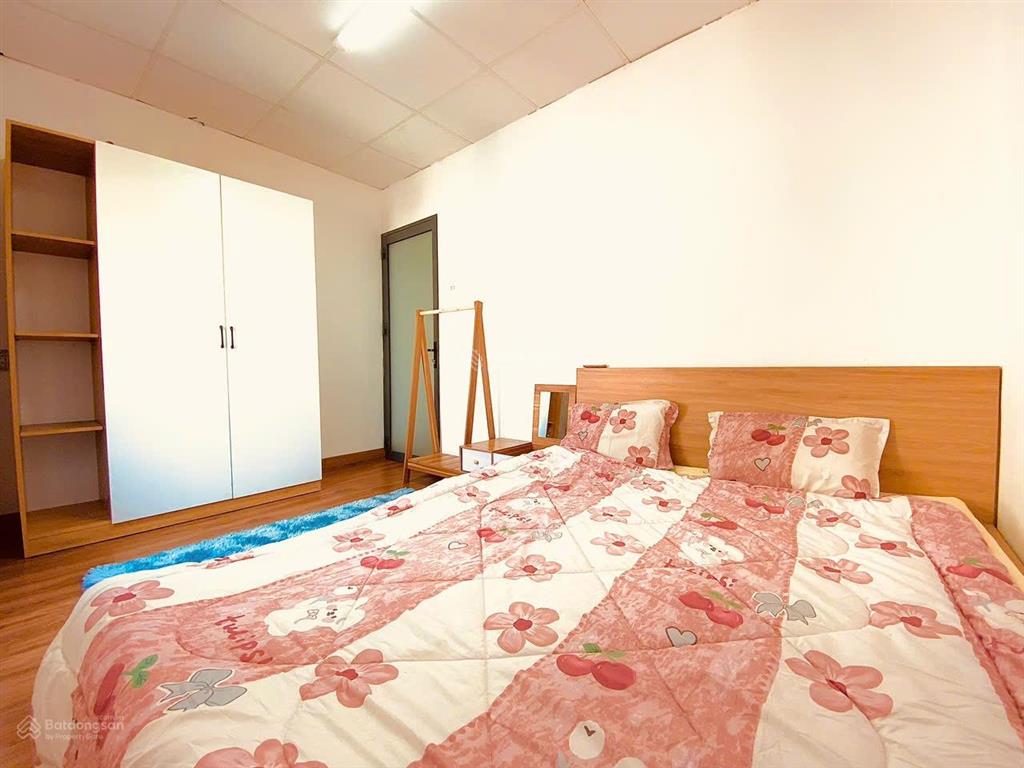 2 phòng ngủ đường ô tô nằm ngay khu sầm uất phan xích long, cách bờ kè trường sa chỉ 2' đi bộ