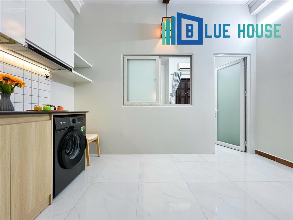 1 phòng ngủ đầy đủ công năng, nằm ngay công viên gia định, cách sân bay chỉ 5' đi xe