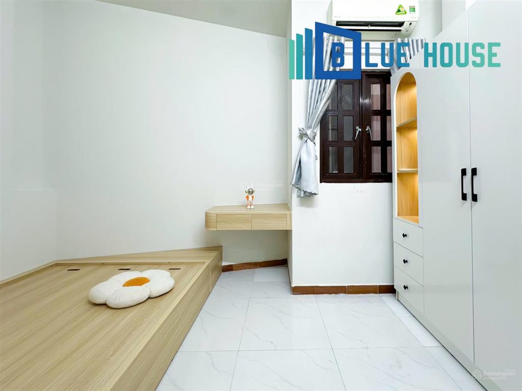 1 phòng ngủ đầy đủ công năng, nằm ngay công viên gia định, cách sân bay chỉ 5' đi xe