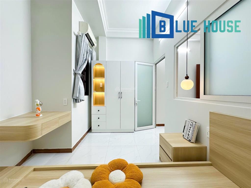 1 phòng ngủ đầy đủ công năng, nằm ngay công viên gia định, cách sân bay chỉ 5' đi xe