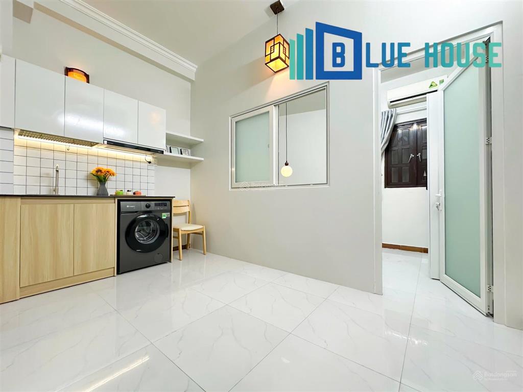 1 phòng ngủ đầy đủ công năng, nằm ngay công viên gia định, cách sân bay chỉ 5' đi xe