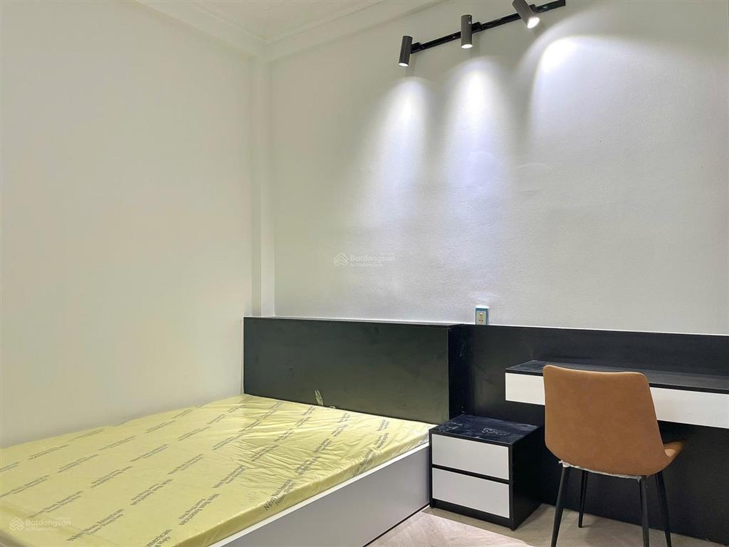 Cho thuê studio ban công sát bên trường cao đẳng kinh tế đối ngoại, full nội thất, sạch sẽ