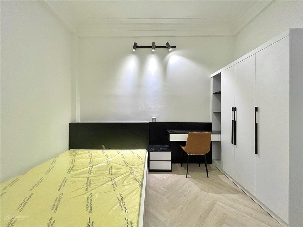 Cho thuê studio ban công sát bên trường cao đẳng kinh tế đối ngoại, full nội thất, sạch sẽ
