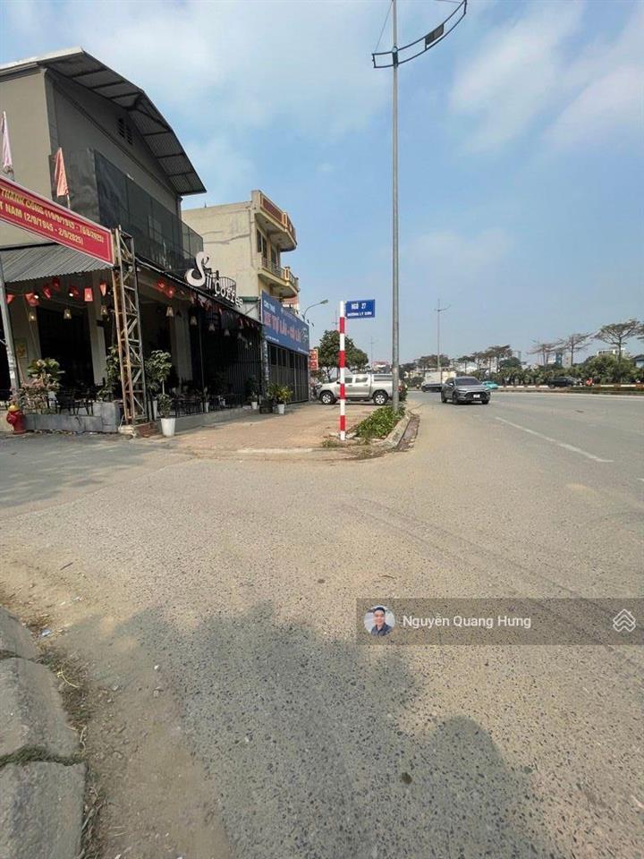 Bán tòa văn phòng ngọc thụy 331m2x5 tầng thông sàn, thang máy ô tô tải đỗ, 100m ra mặt đường 40m