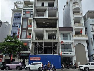 Bán nhà mặt phố trần nguyên hãn, dt 98m2, mặt tiền 5.6m, nhà 3 tầng đang cho thuê, giá 13.9 tỷ