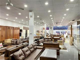 Cho thuê nhà mặt đường bạch đằng, núi đèo, mặt tiền 12.5m siêu đẹp, dt 310m2, nhà thông sàn đẹp