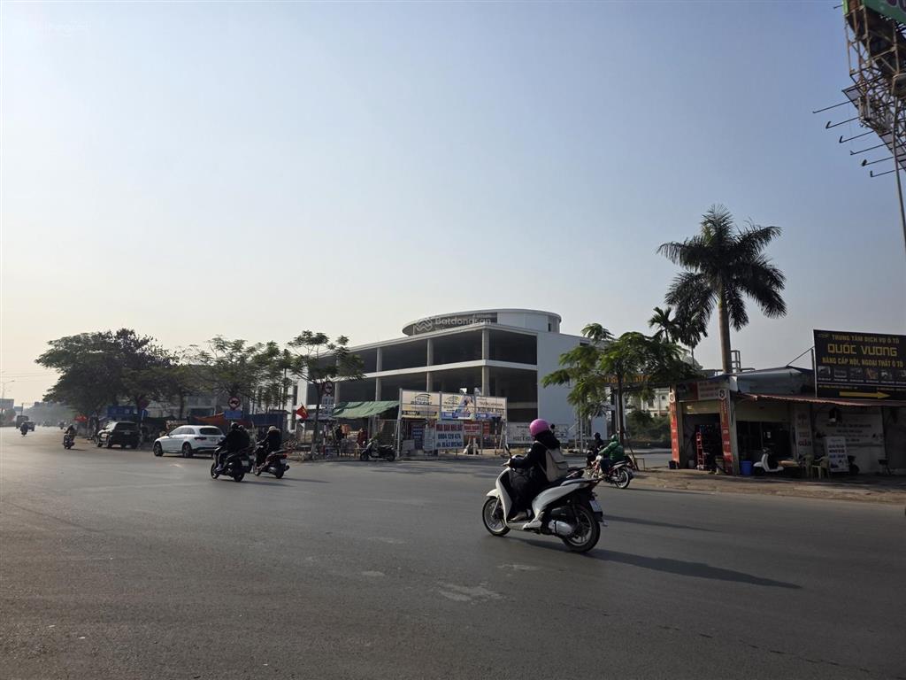 Cho thuê đất mặt đường phạm văn đồng chân cầu rào 2, diện tích 1200m2, mặt tiền 32m, hđ lâu dài