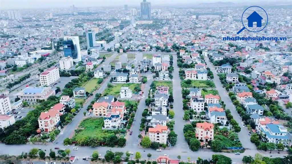 Bán lô đất tuyến 2 mặt đường lê hồng phong, trục đường rộng 40m, dt 332m2, ngang 14.3m vuông vắn