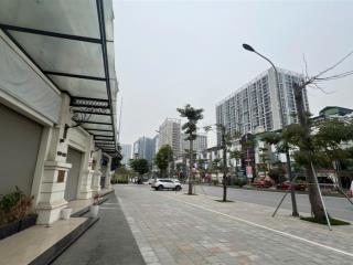 Cho thuê nhà mặt đường tuyến 2 võ nguyên giáp, dt 120m2, ngang 8m, nhà 2 tầng thông sàn