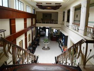 Cho thuê nhà mặt đường điện biên phủ, mặt tiền 10m, dtsd 1500m2, tầng 2 lô góc view cực đẹp