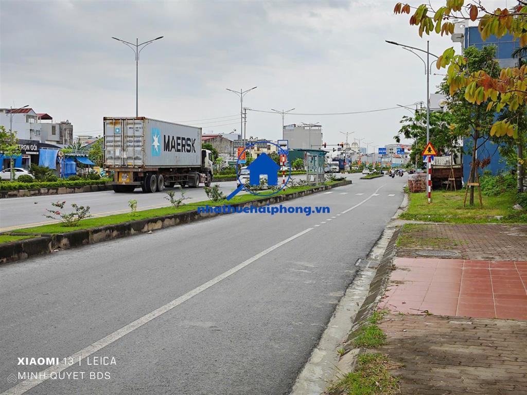 Bán thửa đất mặt đường bùi viện khu tđc tam kỳ gần chi cục thuế, bến xe, dt 403m2, ngang 12.6m