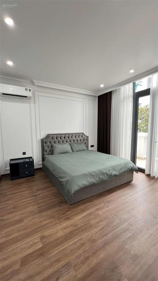 Cho thuê biệt thự lô góc khu ngọc trai 1 vinhomes marina, dt 200m2, nhà 3 tầng 4 ngủ full nội thất