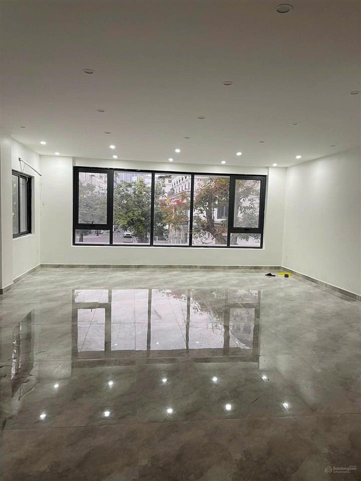 Cho thuê nhà mặt đường tôn đức thắng mặt tiền 15m, dtsd 750m2, nhà 6 tầng thông sàn, pccc đầy đủ