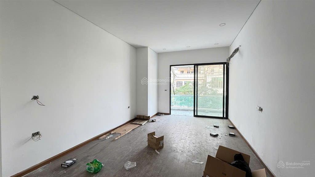 Bán shophouse mặt đường lương khánh thiện, ngang gần 6m, dt 80mx3 tầng thông sàn, có pccc, điều hòa