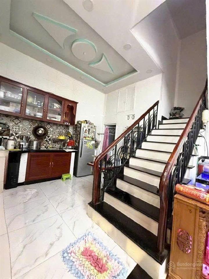 Hẻm 4m võ văn tần q3. nhà nở hậu. 4 tầng đúc. giá 8.2 tỷ tl