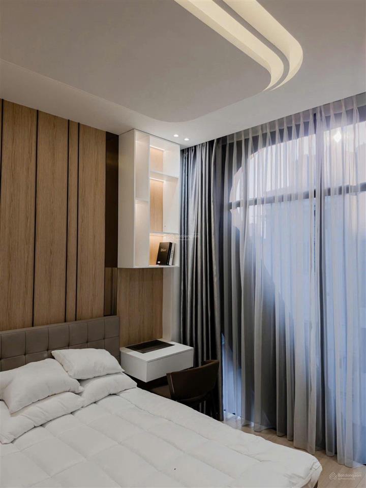 Nhà mới hẻm 4m hoàng sa q3. (3.7m x 10m, nở hậu). 3 tầng đúc. giá 8.5 tỷ tl