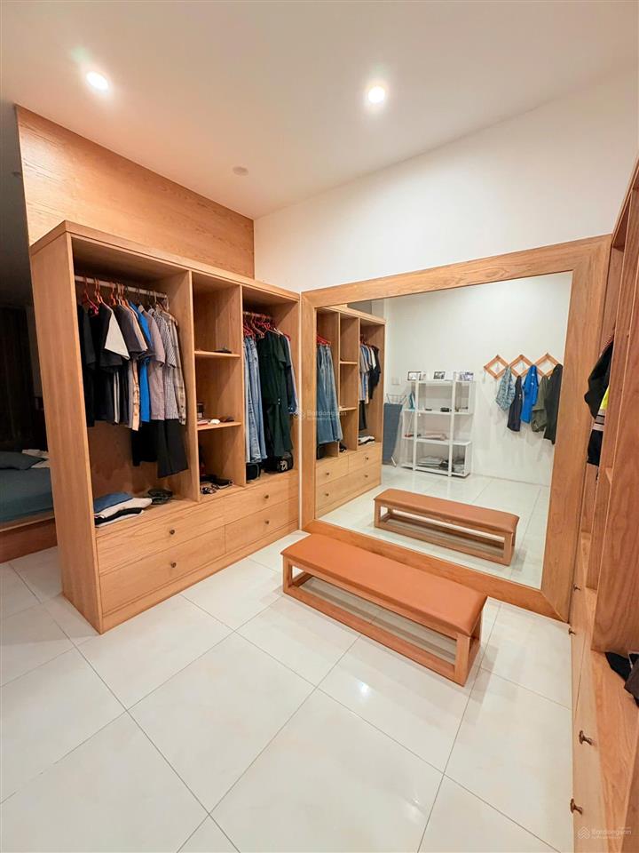 Hẻm chuẩn 4m nam kỳ khởi nghĩa. (3.3m x 18m, 60m2). 4 tầng mới. giá 10.9 tỷ tl