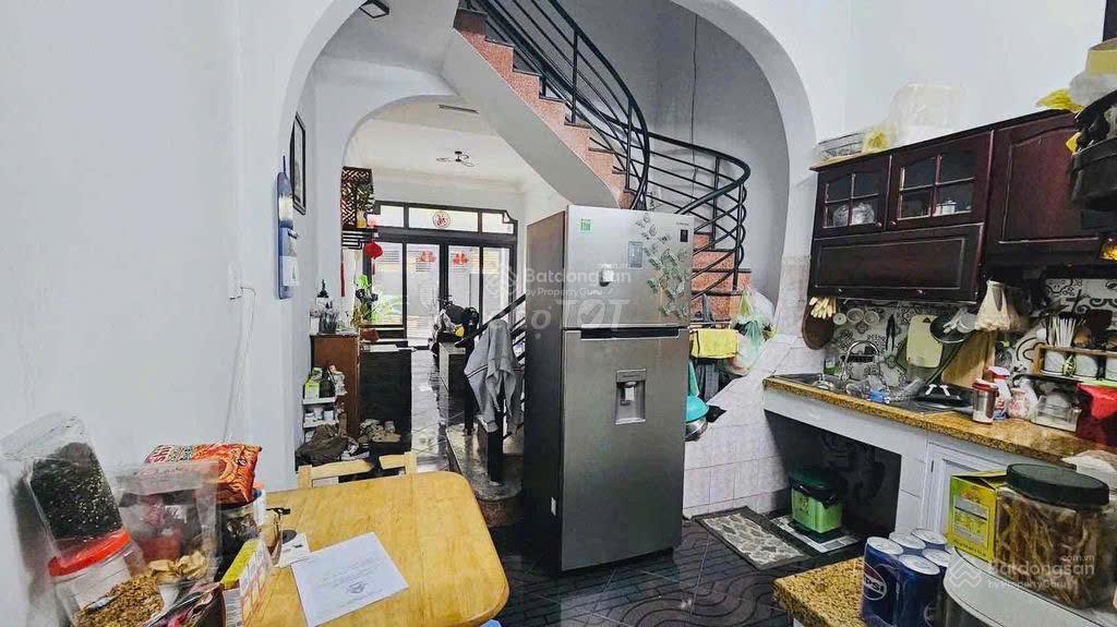 Hẻm 3m lê văn sỹ q3. (3.9m x 18m, 62m2). 3 tầng có st. giá chỉ 9.5 tỷ